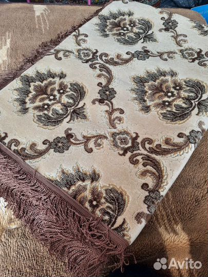 Комплект покрывал на диван и кресла