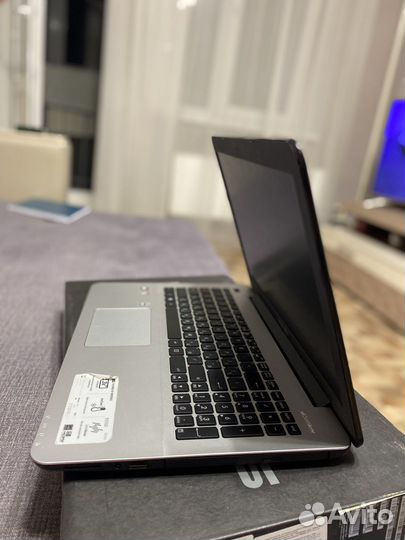 Asus X555D