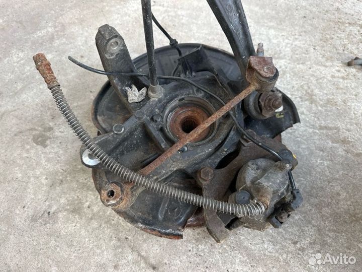 Ступица задняя правая Mercedes-Benz S-Class W221