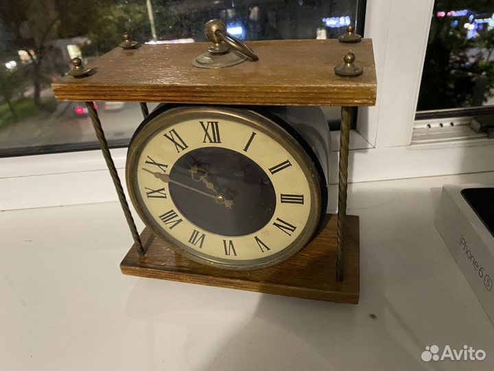 Старинные часы