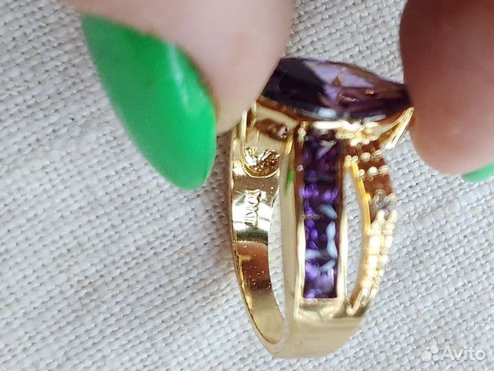 Кольцо с аметистами