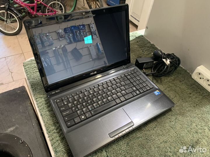 Ноутбук Asus A52J intel core i3