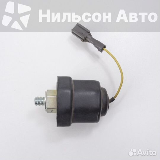 Датчик давления масла isuzu giga, оригинал