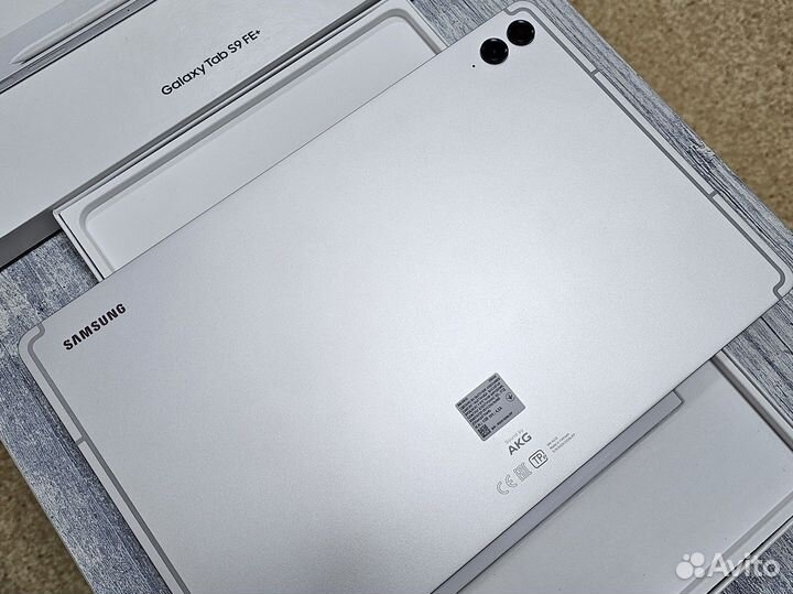 Планшет Samsung Galaxy Tab S9 FE Plus 12/256 gb