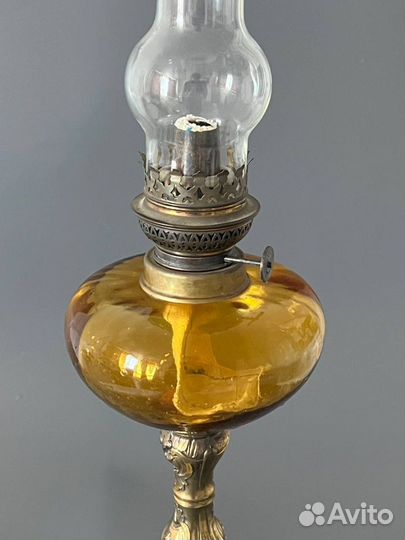 Старинная керосиновая лампа Франция