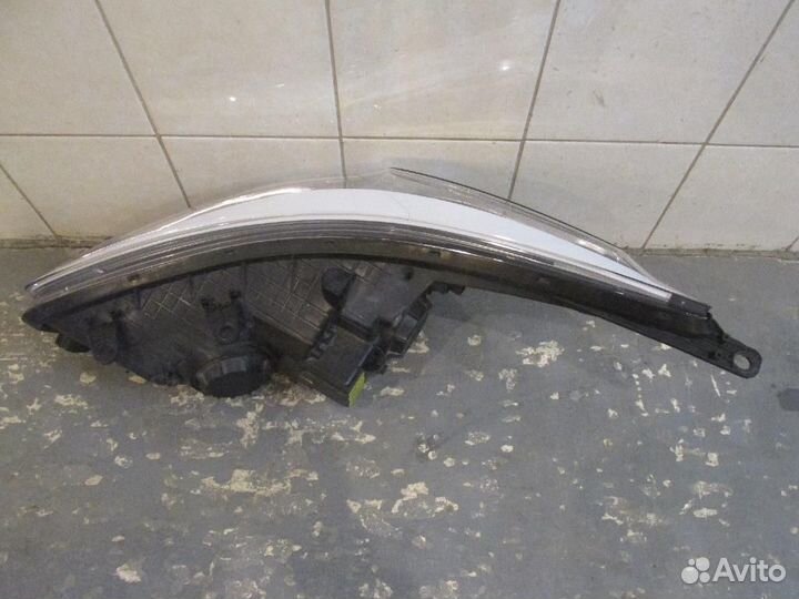 Фара правая Kia Ceed