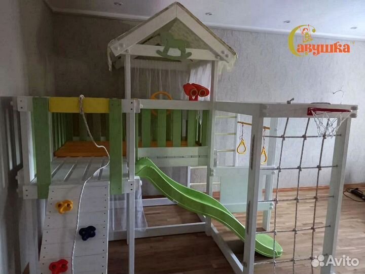 Игровой домик с крышей и балдахином