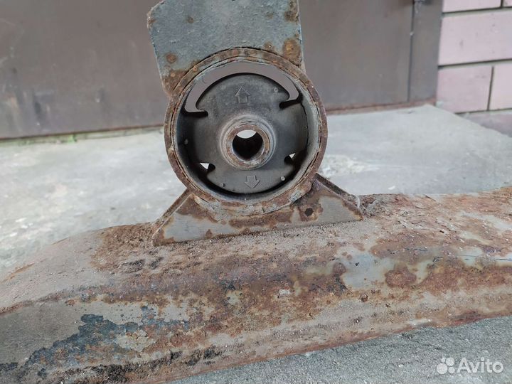 Лыжа Мицубиси Каризма 4g92