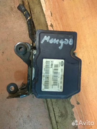 Блок ABS (насос) Ford Mondeo 4 9G912C405AA
