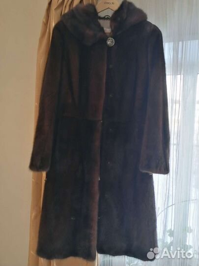 Шуба норковая с капюшоном