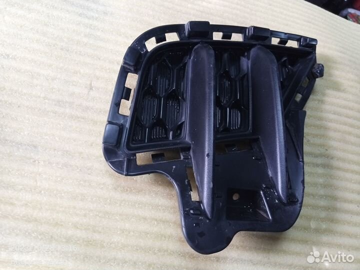 Заглушка бампера kia rio