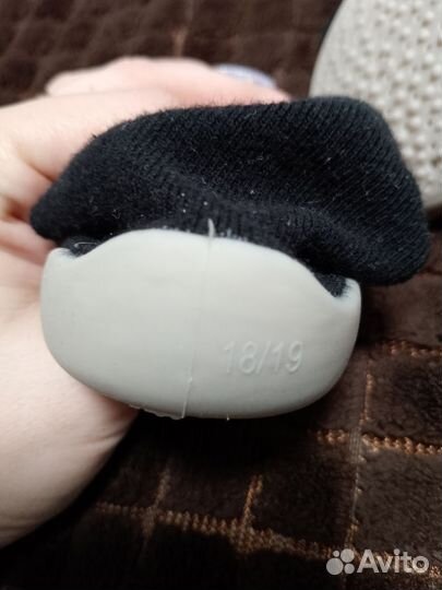 Детские носки с резиновой подошвой