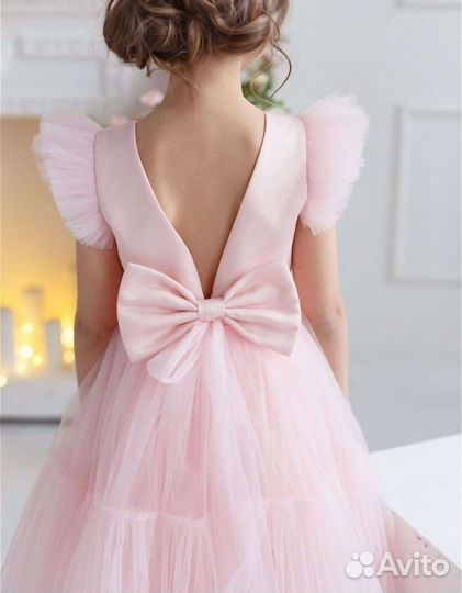 Платье праздничное для девочки 146