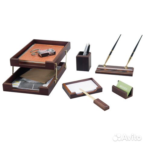 Канцелярские наборы из дерева и металла, кожи