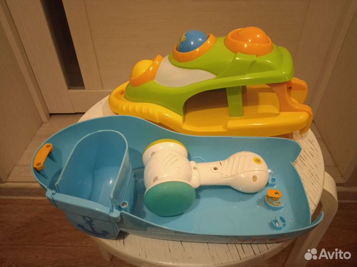 Развивающий кораблик с музыкальным молотком