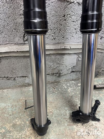 Перья вилки kke 48 940мм