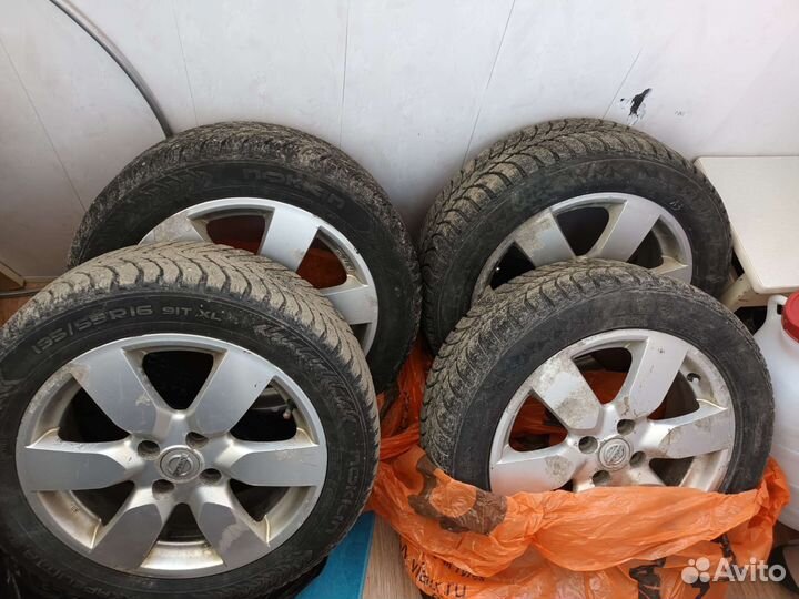 Bridgestone Ice Cruiser 5000 195/55 R16