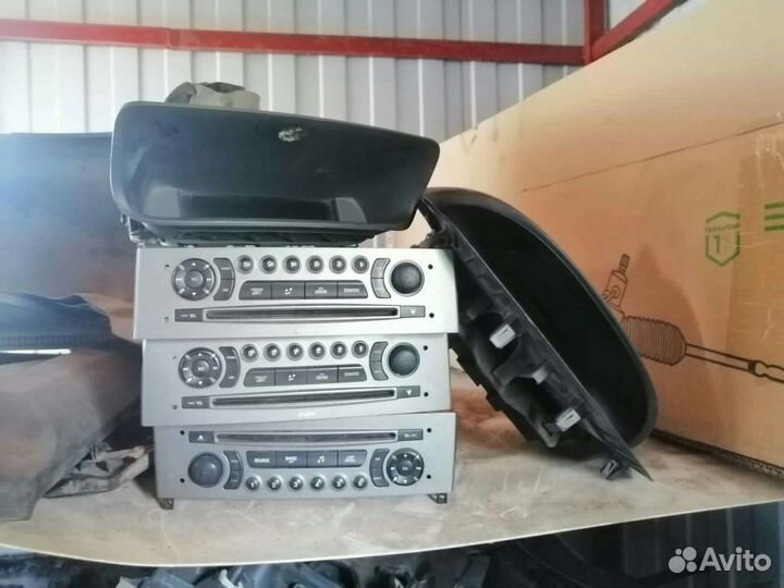 Радиомагнитола для peugeot 308