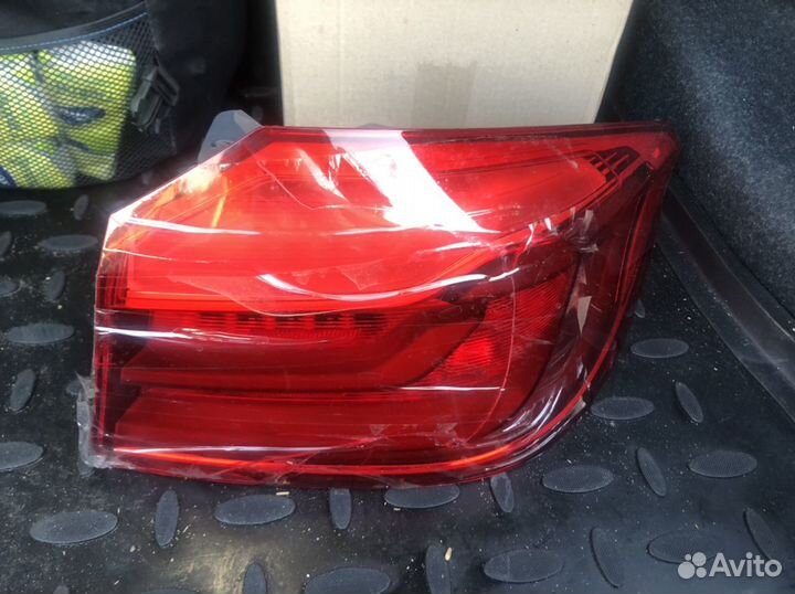 Фонарь задний правый bmw g30
