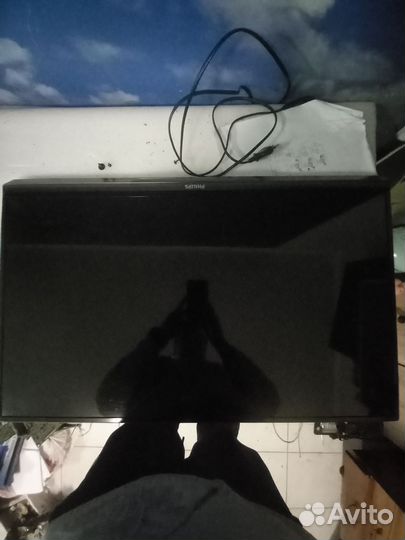 Телевизор SMART tv philips 32pfl6007t/12