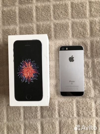 Телефон iPhone 5 se
