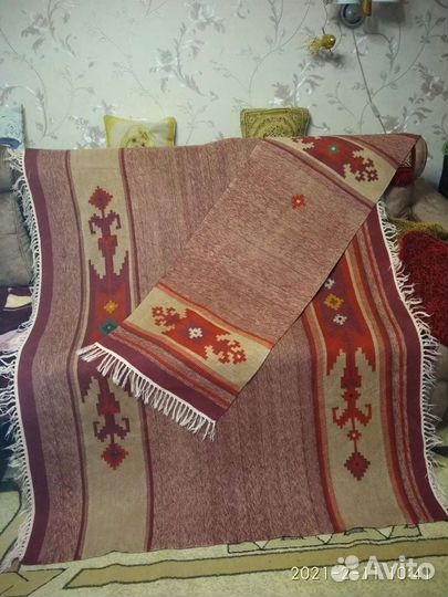 Накидки на диван и кресло