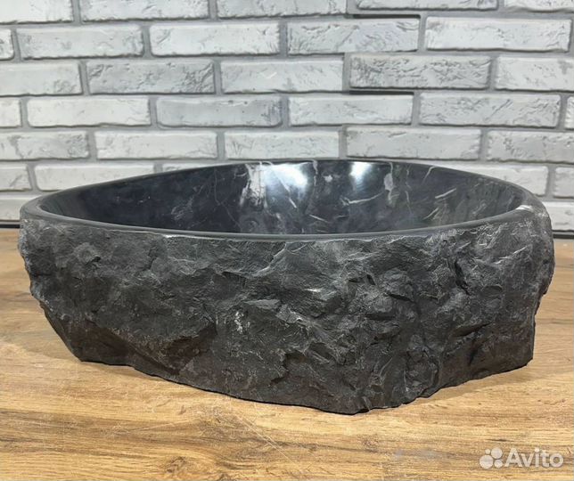 Раковина из мрамора