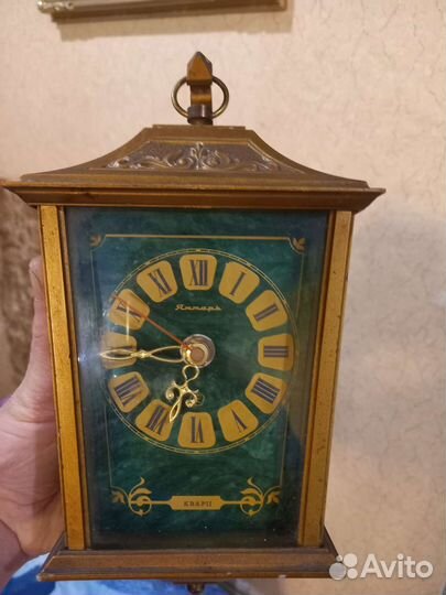 Часы настенные кварцевые янтарь