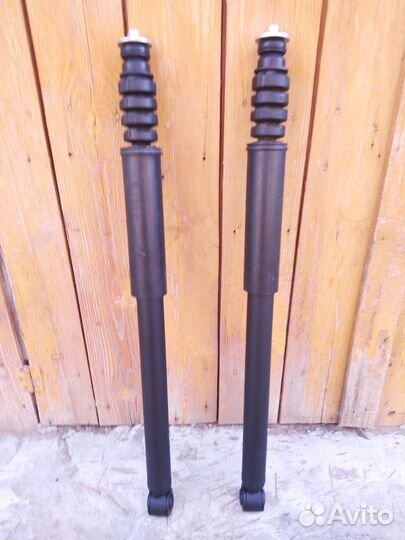 Стойки заднние на Рено Сандеро Степвей