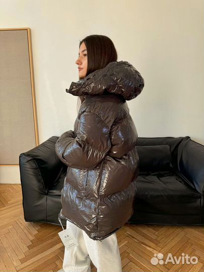 Лакированный пуховик