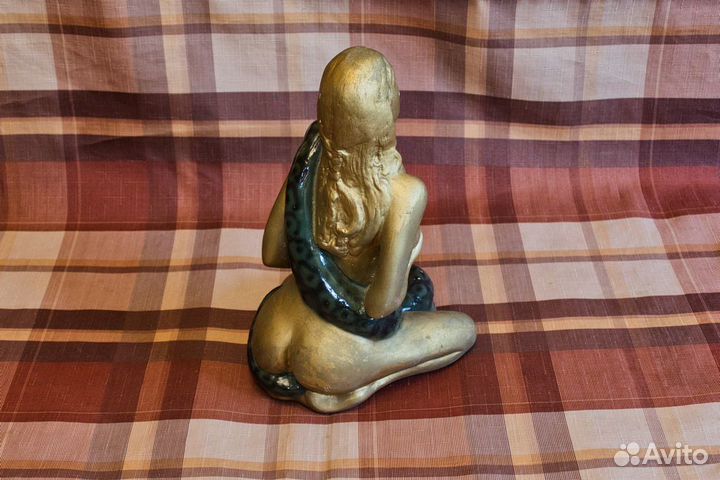 Девушка со змеей 28см