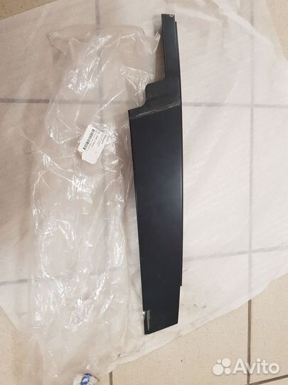 Накладка двери перед. левой 95963215 Шевроле Круз