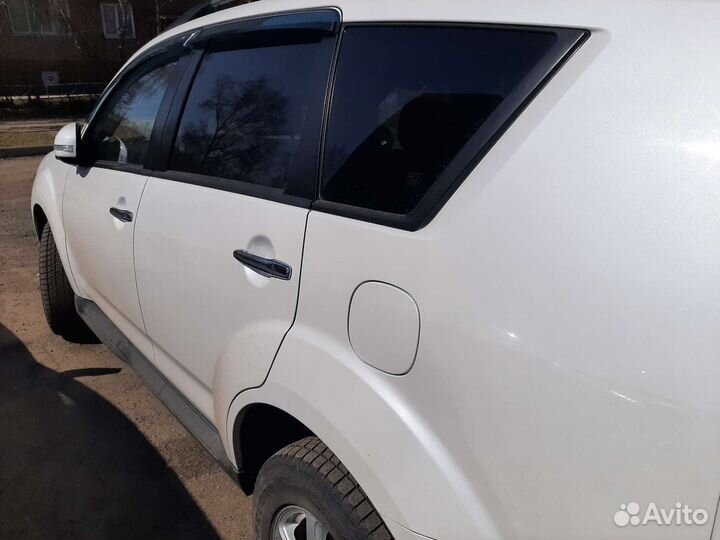 Mitsubishi Outlander 2.4 CVT, 2011, 145 000 км