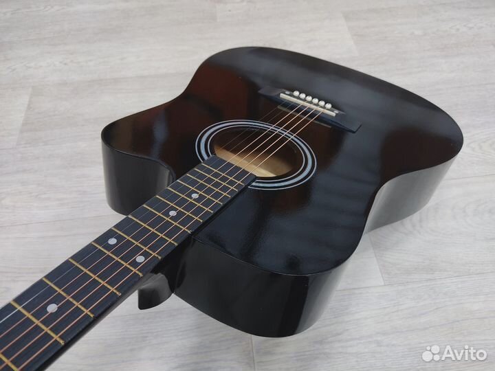 Новая акустическая гитара