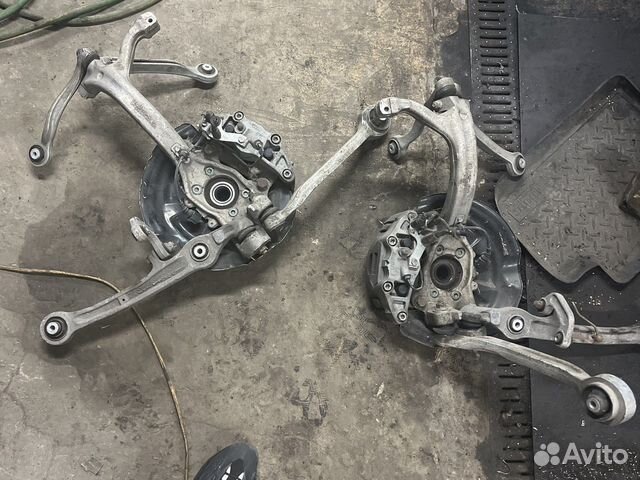 Правый и левый поворотный кулак Ауди а 6 c 6 ц 6