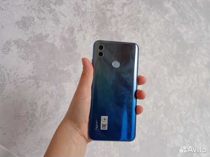HONOR 10, 4/64 ГБ