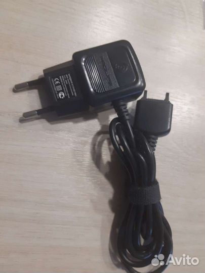 Зарядное устройство SON eric K750i/900i