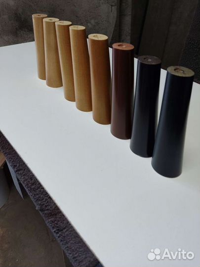 Деревянные опоры из дерева