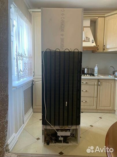 Холодильник Aricton