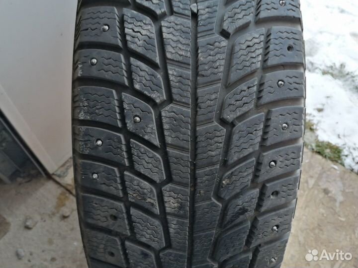 Michelin 4X4 A/T 235/65 R17