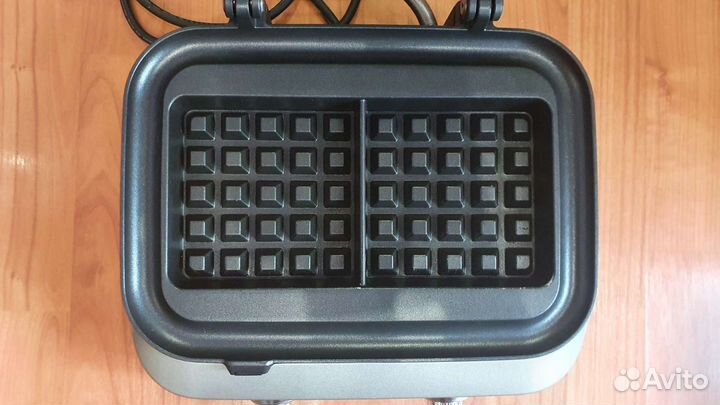 Вафельница bork g700