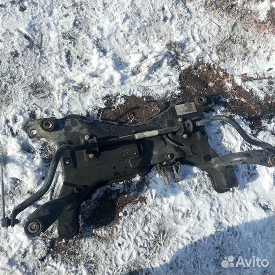 Подрамник передний Volvo S40 B4204S3