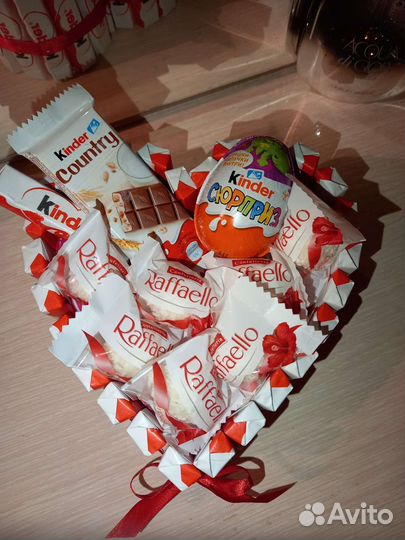 Сладкий подарок киндер