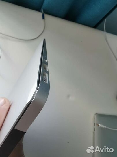 Apple MacBook Air 11 2011