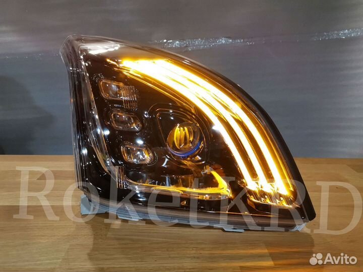 Фары Toyota Land Cruiser Prado 120 02-09г