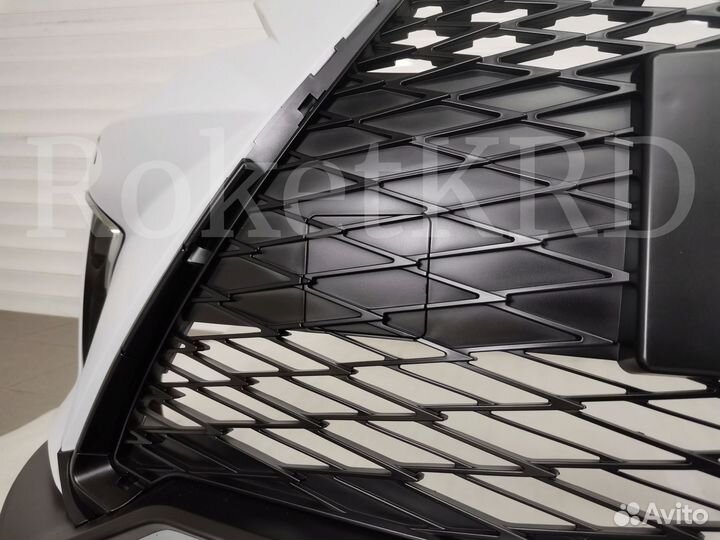 Обвес на Toyota Camry 50 / 55 11-2017г