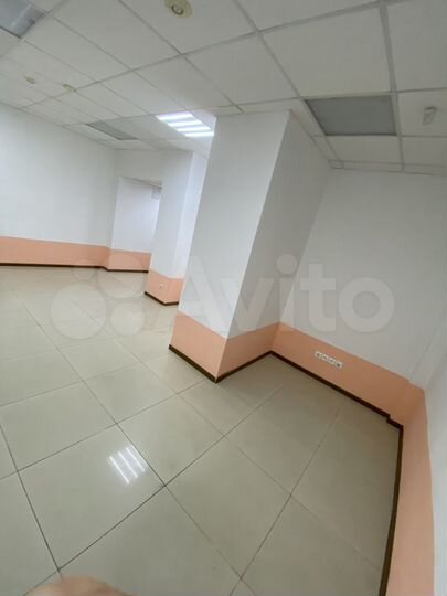 30 кв.м. в полуцоколе напрямую от собственника