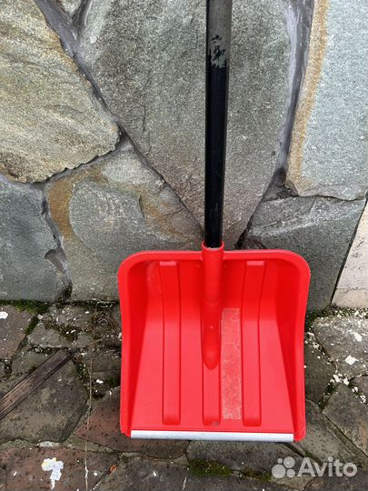 Лопата доя уборки снега