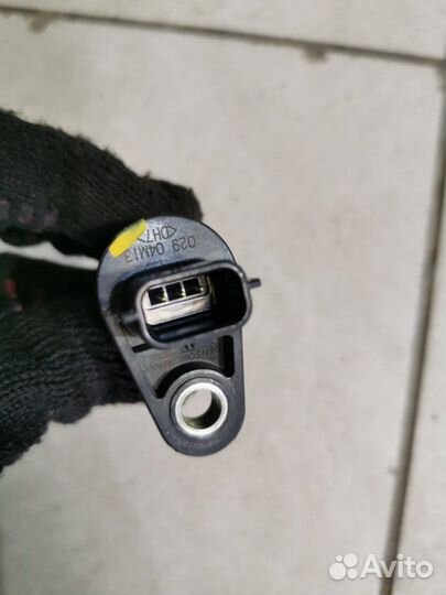 Датчик положения коленвала Nissan Murano VQ35DE