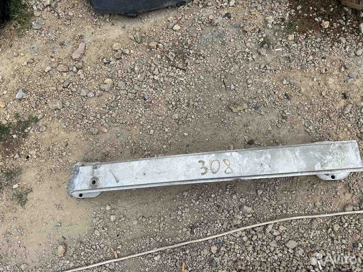 Усилитель переднего бампера peugeot 308